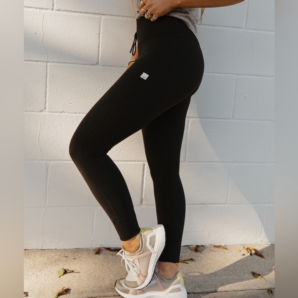 NEW Vuori Daily Legging Black Size Small